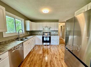 9509A Winview Rd, Lake Country, BC V4V 1L6