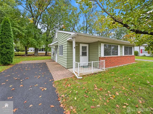 7 Texas Blvd #B, Manchester Township, NJ 08759