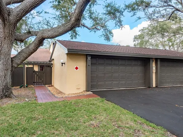 13300 Indian Rocks Rd APT 704, Largo, FL 33774