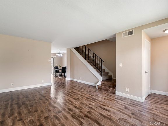 3rd image of 27932 Ridgebrook Ct