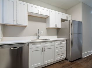 2000 W Fargo Ave #11527022, Chicago, IL 60645