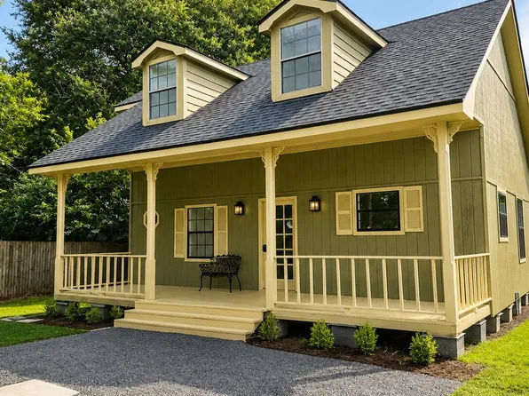 708 Patrick Dr, Broussard, LA 70518