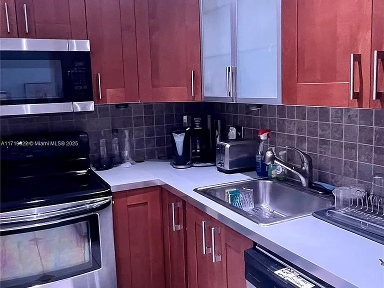 400 Kings Point Dr #1003 — Photo 25