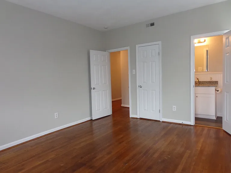 625 W Princess Anne Rd — Photo 13