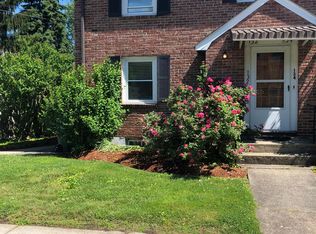 132 Harnden Ave, Watertown, MA 02472