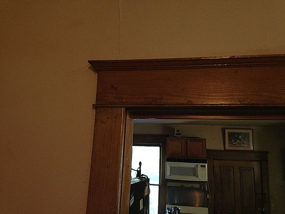 4th image of 137 4th Ave S