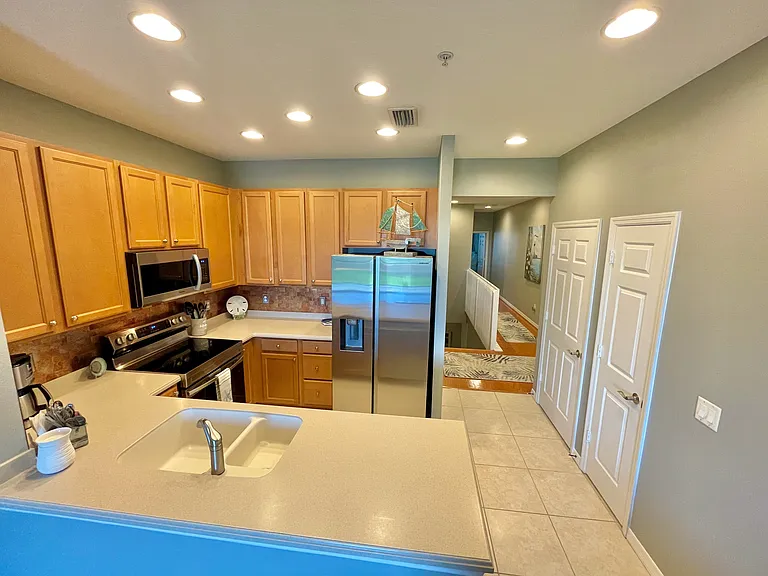 Kitchen / hall to bedrooms