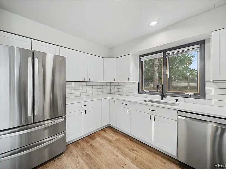 5584 Stonewall Pl — Photo 3