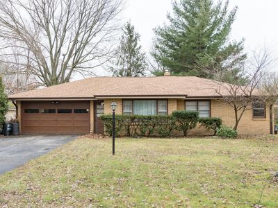 810 Miller Ln, Saint Joseph, MI, 49085