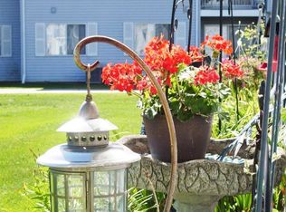 1500 N Towne Commons Blvd, Fenton, MI 48430