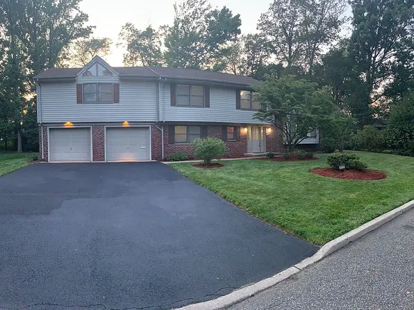 612 Floyd St, Englewood Cliffs, NJ 07632