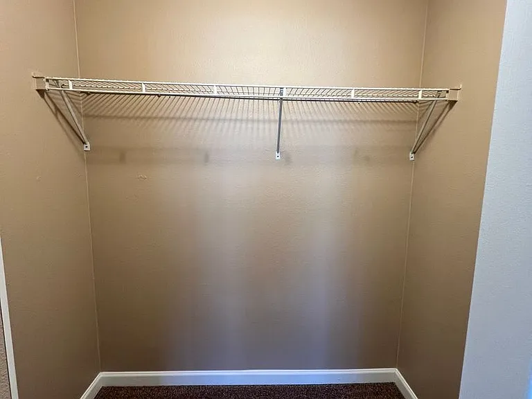 Vista Pointe Apartments in South Salem Oregon Comfortable Living Near Shopping and I5 — Photo 57