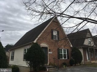 11707 Scarlet Leaf Cir, Germantown, MD 20876