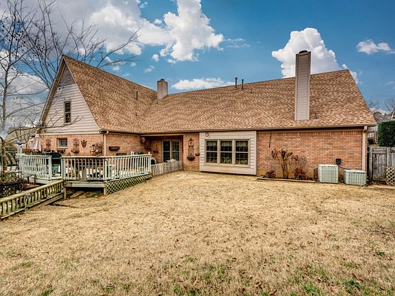 3rd image of 8847 Chimneyrock Blvd