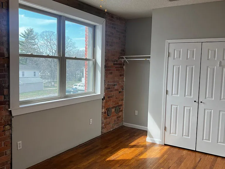 145 W Pine St #J — Photo 7