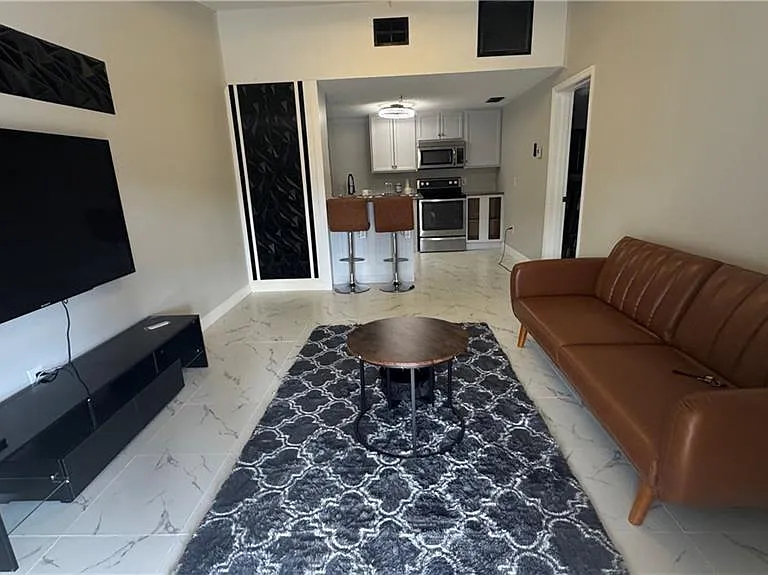 5222 Treetops Dr — Photo 2