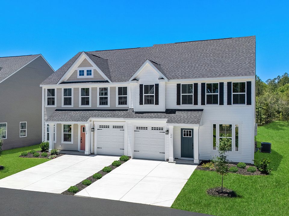 LOW-MAINTENANCE LIVING WITH AMENITIES, JUST 20 MINUTES FROM SAVANNAH AND BLUFFTON