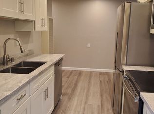 850 Coleman Ave, Menlo Park, CA 94025
