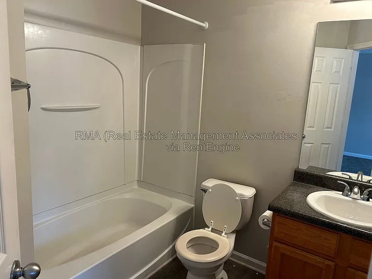 1749 Carrington Dr — Photo 5