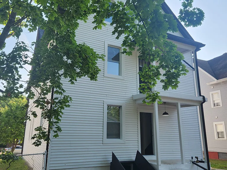 622 Whalley Ave — Photo 5