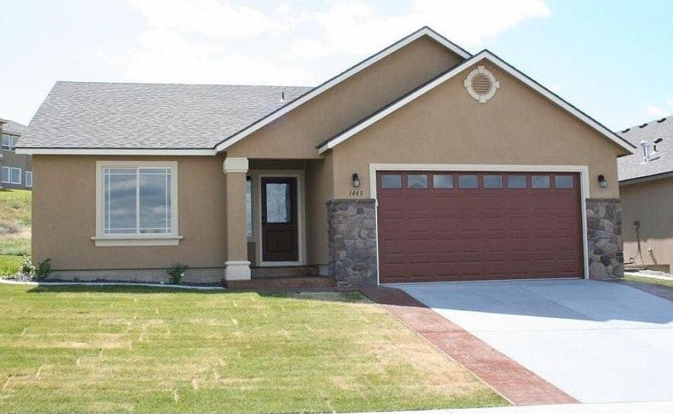 Low maintenance yard with underground sprinklers