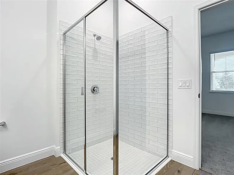 652 Kimber Ln — Photo 11