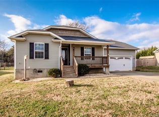 154 Planters Row Rd, Iron Station, NC 28080