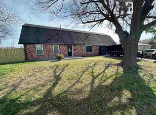 6702 NW Eisenhower Dr, Lawton, OK 73505