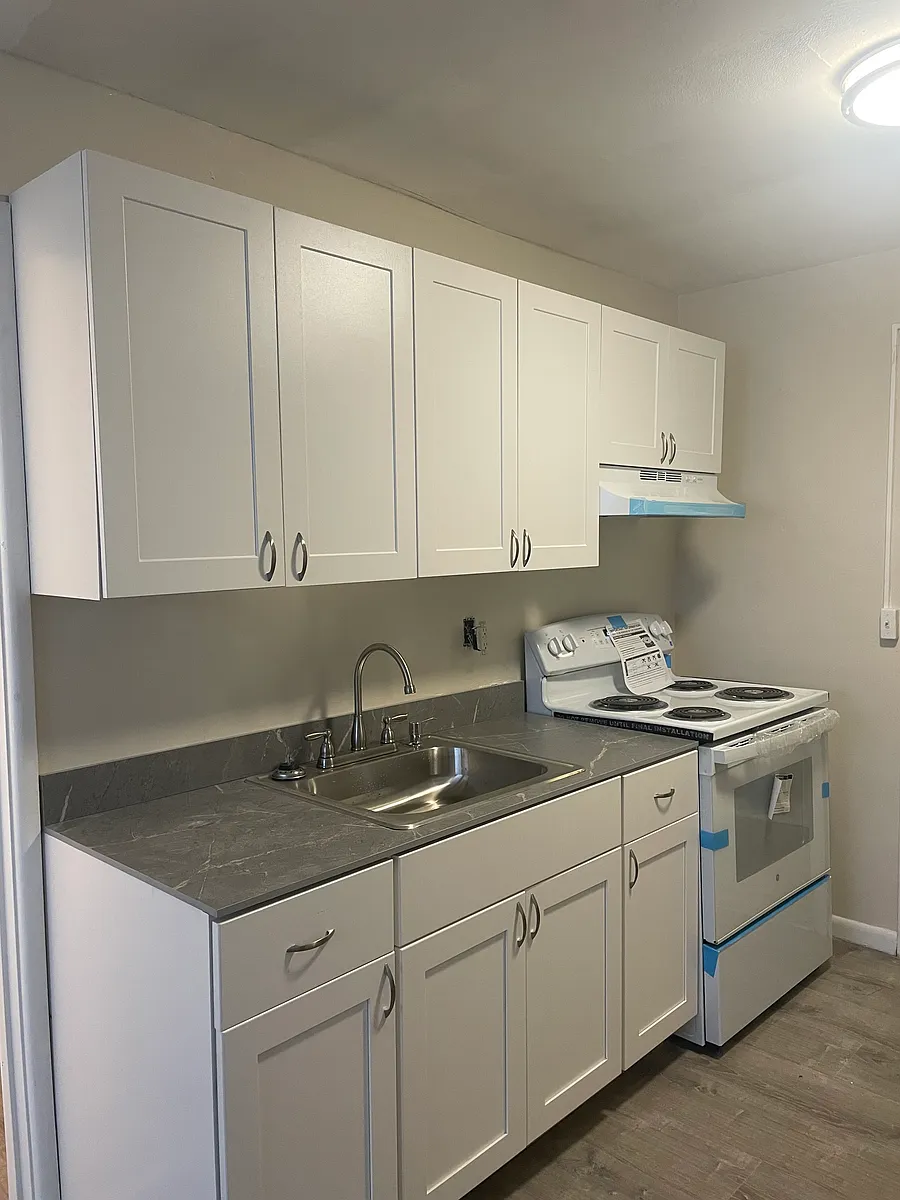 Building Photo - 2728 James St #103