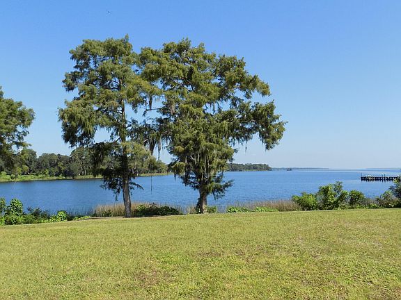 2nd image of LOT 6 YACHT CLUB Point