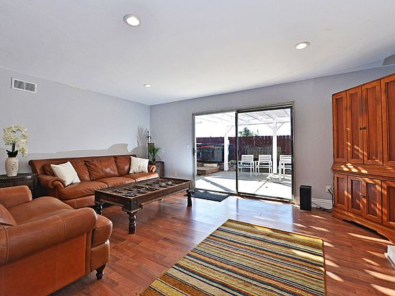 2nd image of 11081 Madrigal St
