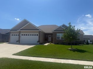 3600 Peach Tree Dr, Springfield, IL 62711