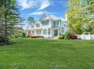 1 Gingham Ct, Ridge, NY 11961