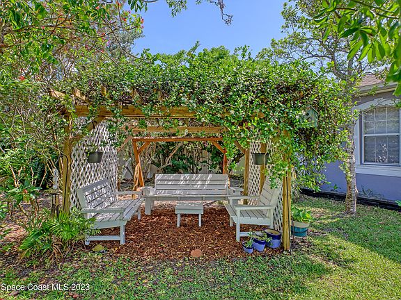 3rd image of 5145 Palm Dr