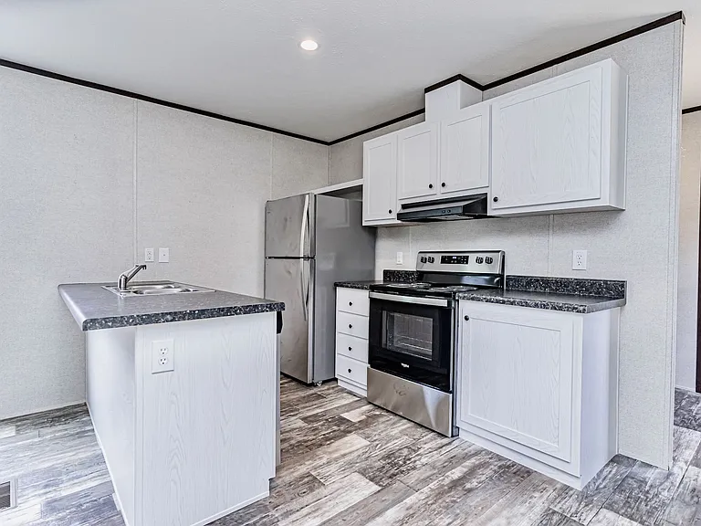 923 W Lee Rd #8 — Photo 5