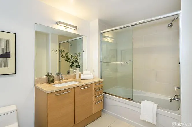 1 Hawthorne St #3G — Photo 8