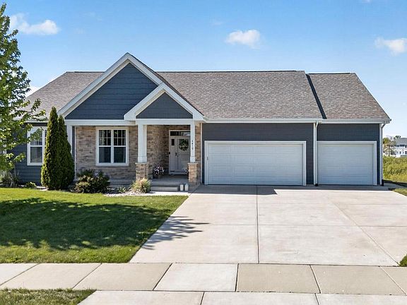 2nd image of 4419 Eagle Ridge Lane