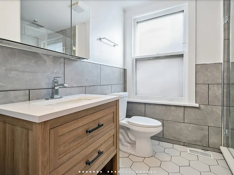 2146 Asbury Ave — Photo 7