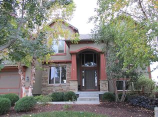 8705 W 157th St, Overland Park, KS 66221