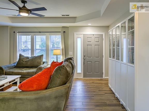 5th image of 1612 SE Dalton Dr