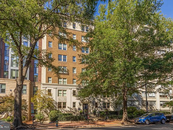 2nd image of 1425 Rhode Island Ave NW APT 31