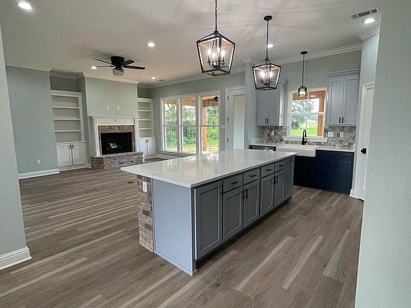 4th image of 19522 Summerview Dr