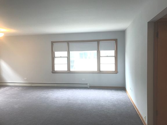 3rd image of 236 Marengo Ave #2W
