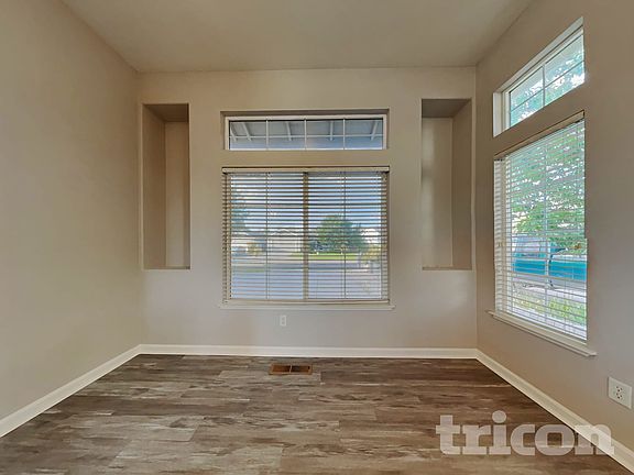 4th image of 9570 Long River Dr