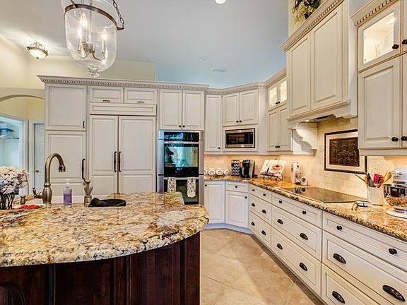 4th image of 1358 Shady Knoll Ct