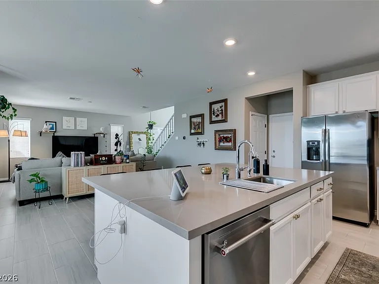8160 Skye Desert Dr — Photo 25