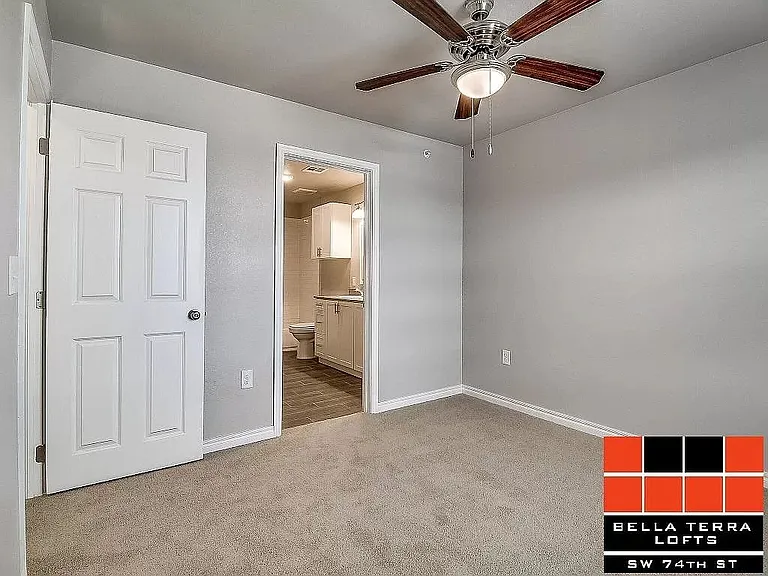 Bella Terra Lofts — Photo 22
