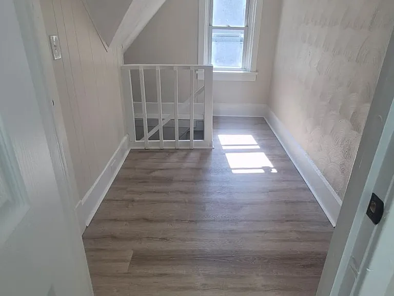 1400 Hill Ave — Photo 8