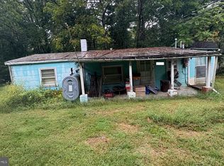 8042 Avis Mill Rd, Williamsport, MD 21795