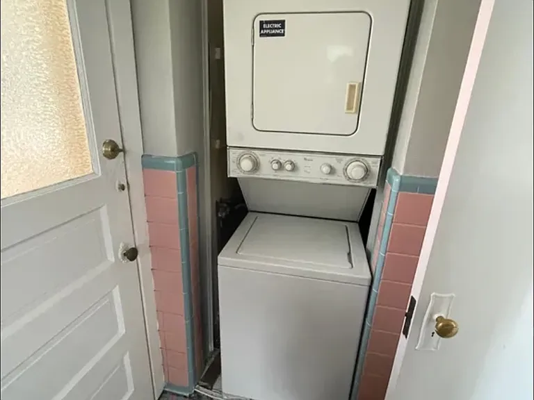 In-unit laundry